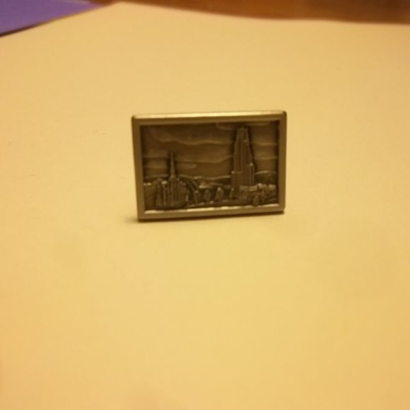 Rare University of Pittsburgh Pin Cathedral of Learning - Picture 10 of 11
